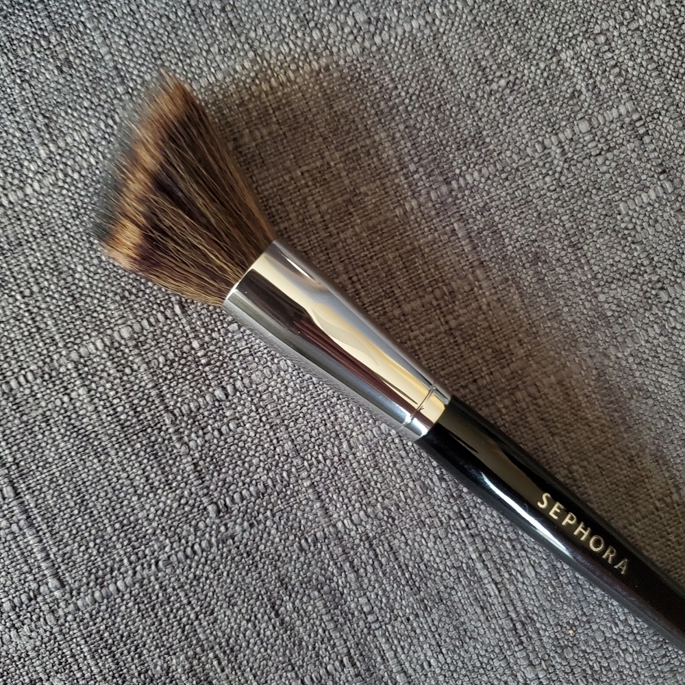 Sephora Collection Pro Angled Diffuser brush #60
